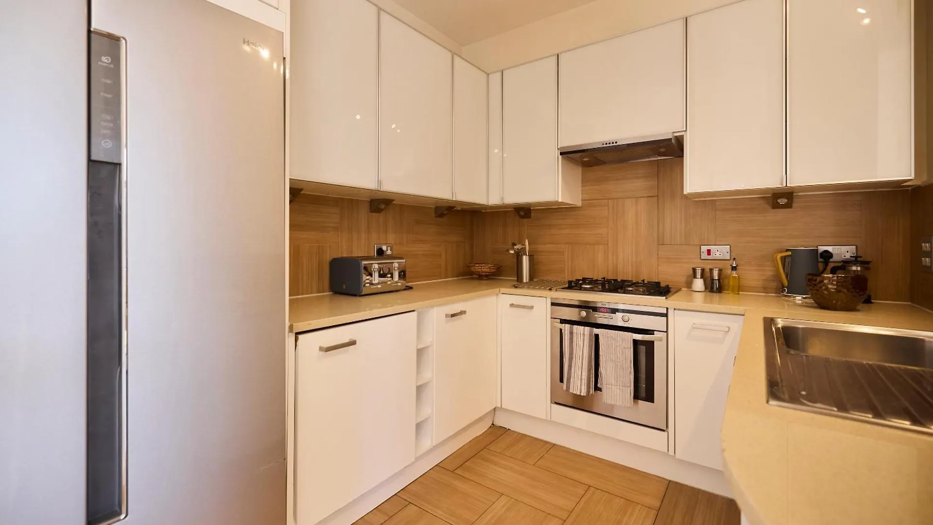 The Spitalfields Beauty - Bright 2Bdr Flat Apartment London