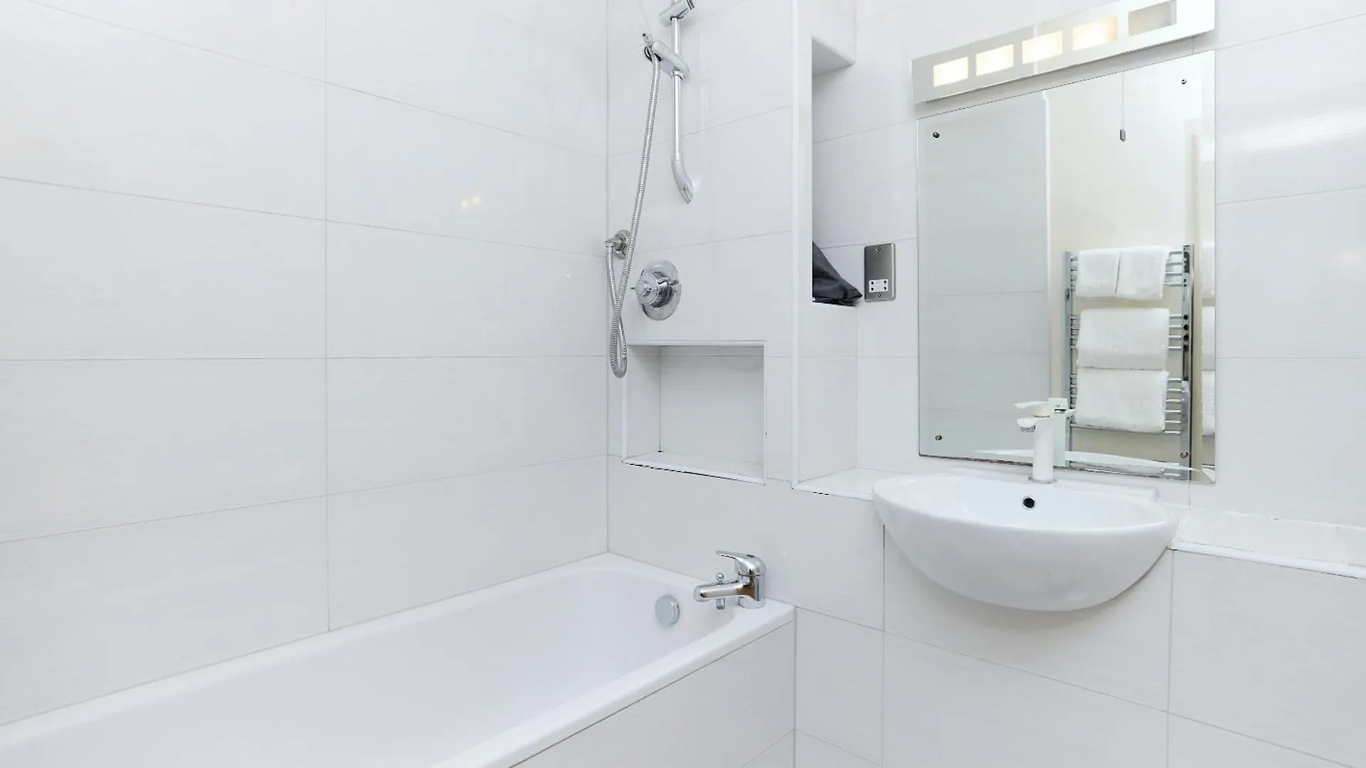 The Spitalfields Beauty - Bright 2Bdr Flat Apartment London